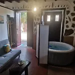Casita Rural Con Jacuzzi Climatizado. בית נופש *